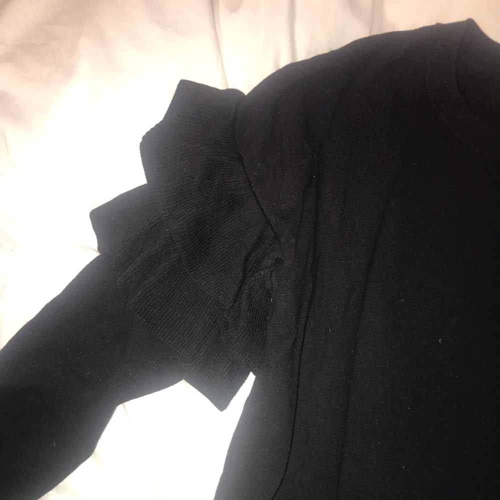 h & m ruffle sleeve sweater